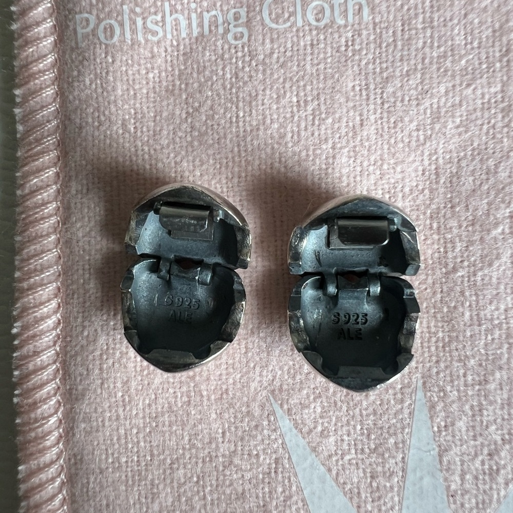 2 Pandora Silver Heart clips - Picture 2 of 2